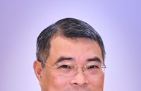 ຊີວະປະຫວັດຫຍໍ້