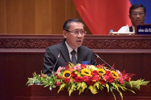 ລັດ​ຖະ​ມົນ​ຕີກະຊວງ ພບ ຊີ້ແຈງ ຫຼາຍບັນຫາຕໍ່ສະ​ພາ