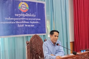 ຈຳປາສັກອົບຮົບການຂຶ້ນທະບຽນແຮງງານລາວ ແລະ ແຮງງານຕ່າງປະເທດ