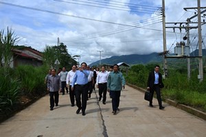 ທ່ານນາຍົກລັດຖະມົນຕີ ເຄື່ອນໄຫວເຮັດວຽກຢູ່ແຂວງຫຼວງພະບາງ