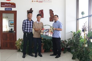 ໜັງສືພິມເຍິນເຢິນ ອວຍພອນວັນສ້າງຕັ້ງໜັງສືພິມປະຊາຊົນ ຄົບຮອບ 74 ປີ