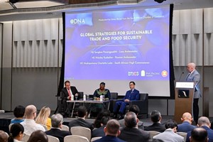 ກອງປະຊຸມໂຕະມົນລະຫວ່າງບັນດາທູດປະເທດອາຊຽນແລະປະເທດກຸ່ມ BRICS ປະຈໍາສິງກະໂປ