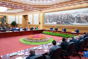 ທ່ານສີຈິ້ນຜິງພົບປະກັບຜູ້ນຳລັດຖະສະພາຕ່າງປະເທດ