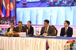 ກອງປະຊຸມເຈົ້າໜ້າທີ່ອາວຸໂສອາຊຽນ ບວກ ສເກົາຫຼີ