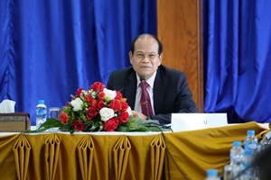 ສໍາມະນາວິຊາການຫົວຂໍ້“ວິເຄາະສະພາບການພົ້ນເດັ່ນພາກພື້ນແລະ ສາກົນ”