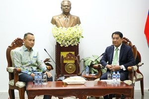 ເຈົ້າຄອງນວຕ້ອນຮັບການເຂົ້າຢ້ຽມພົບປະ ເຈົ້ານະຄອນອາຊີຕາເວັນອອກສ່ຽງໃຕ້ ສິງກະໂປ