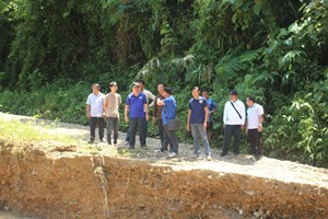 ການນໍາເມືອງລອງ ລົງຕິດຕາມ ແລະ ແກ້ໄຂຜົນກະທົົບຈາກໄພພິນໍ້າຖ້ວມ ຢູ່ກຸ່ມຈ່າໃໝ່