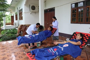 ອົງການກາແດງແຂວງໄຊຍະບູລີເຄື່ອນໄຫວຮັບໍລິຈາກເລືອດ