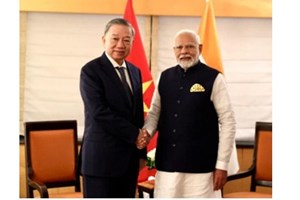 ປະທານປະເທດ ຫວຽດນາມ ພົບປະນາຍົກລັດຖະມົນຕີ ອິນເດຍ