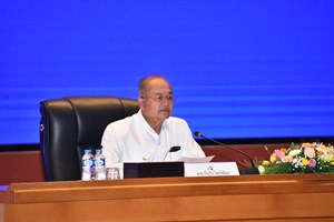 ທາບທາມເນື້ອໃນ ກອງປະຊຸມໃຫຍ່ຜູ້ແທນທົ່ວປະເທດ ຄັ້ງທີ XII ຂອງພັກປະຊາຊົນປະຕິວັດລາວຢູ່ຈຸດສູນກາງ