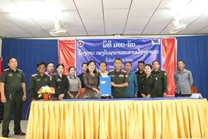 ມອບ-ຮັບ ໂຄງການກໍ່ສ້າງຫ້ອງການ ກອງບັນຊາການທະຫານເມືອງທ່າແຂກ