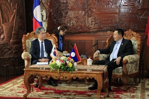 ລັດຖະມົນຕີ ກະຊວງກະສິກຳ ແລະ ປ່າໄມ້ ຕ້ອນຮັບການເຂົ້າຢ້ຽມຢາມ ຂອງລັດຖະມົນຕີກະຊວງປ່າໄມ້ ສເກົາຫຼີ