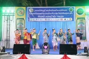 ໄຊຍະບູລີ ປະກວດນັກຮ້ອງສຽງດີ ແລະ ສະແດງສິລະປະວັນນະຄະດີ