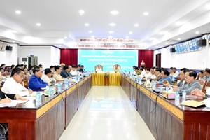 ຂັ້ນສູນກາງ ແລະຂັ້ນແຂວງ ຮ່ວມຫາລືການຈັດຕັ້ງປະຕິບັດມະຕິວ່າດ້ວຍການສ້າງເສດະກິດເອກະລາດ ເປັນເຈົ້າຕົນເອງໃນໄລຍະໃໝ່