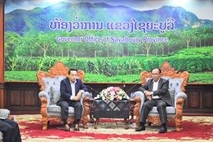 ເຈົ້າແຂວງໄຊຍະບູລີ ຕ້ອນຮັບປະທານອົງການກວດສອບແຫ່ງລັດ