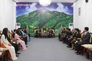 ຄະນະຜູ້ແທນສານປະຊາຊົນ ແຂວງບັ໋ກຢາງ ເຄື່ອນໄຫວຢ້ຽມຢາມແຂວງໄຊສົມບູນ