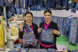 ພູມປັນຍາຂອງຄົນລາວທີ່ມີຄວາມປານີດ