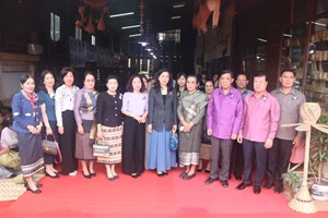 ພັນລະຍາເລຂາທິການໃຫຍ່ພັກກອມມູນິດຫວຽດນາມ ຢ້ຽມຢາມແຂວງວຽງຈັນ