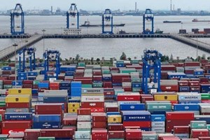 ມູນຄ່າການຄ້າຂາເຂົ້າ-ຂາອອກຂອງຈີນເພີ່ມຂຶ້ນ 5,2%