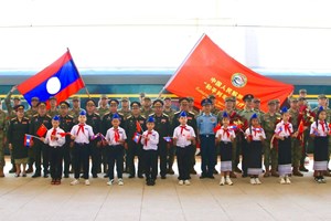 ຊ່ຽວຊານແພດໝໍເຫຼົ່າຮົບເສນາຮັກກອງທັບປົດປ່ອຍປະຊາຊົນຈີນ ເດີນທາງເຂົ້າຮ່ວມຝຶກຊ້ອມຮ່ວມກອງທັບລາວ-ຈີນ