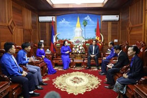 ເຈົ້າແຂວງຄໍາມ່ວນ ຕ້ອນຮັບການເຂົ້າຢ້ຽມພົບປະຂອງຄະນະຜູ້ແທນຊາວໜຸ່ມ ກວາງຫງາຍ