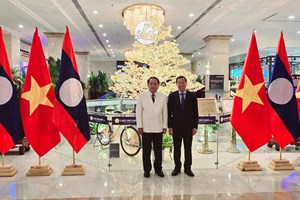 ຄະນະຜູ້ແທນຂັ້ນສູງແຂວງສະຫວັນນະເຂດ ເຄື່ອນໄຫວຢ້ຽມຢາມນະຄອນໂຮ່ຈິມິນ