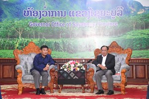 ເຈົ້າແຂວງໄຊຍະບູລີ ຕ້ອນຮັບພົບປະ ຮອງລັດຖະມົນຕີກະຊວງພະລັງງານ ແລະ ບໍ່ແຮ່