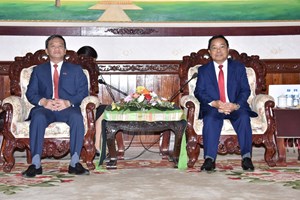 ທ່ານ ຄໍາພັນ ພົມມະທັດ ຕ້ອນຮັບທູດຫວຽດນາມ