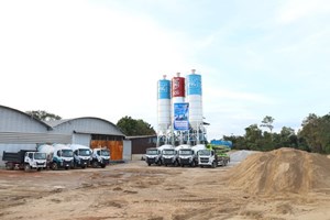 ເປີດໂຮງງານ ພະນົມພອນ ຜະລິດເບຕົງເເຫຼວ ແລະ ບໍລິສັດ ພະນົມພອນ ແຮ່-ຊາຍ