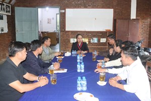 ລັດຖະມົນຕີກະຊວງ ຖວທ ເຄື່ອນໄຫວຢ້ຽມຢາມສະຖານີວິທະຍຸ-ໂທລະພາບແຂວງຜົ້ງສາລີ