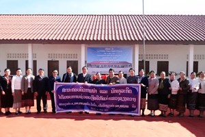 ບ້ານພູແຊວມີອາຄານຮຽນຖາວອນນຳໃຊ້