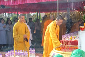 ອຸດົມໄຊ ຈັດພິທີໄຫວອາໄລ ດວງວິນຍານ ຂອງທະຫານອາສາສະມັກ ແລະ ຊ່ຽວຊານ ຫວຽດນາມ ທີ່ເສຍສະຫຼະຊີວິດ ໃນປາງສົງຄາມ