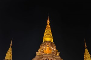 ສິບສອງພັນນາ ເມືອງທີ່ໜ້າທ່ຽວຊົມ