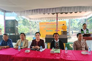 ພິທີເປີດງານບຸນກິນຈຽງເຜົ່າມົ້ງ ບ້ານນໍ້າຫຍາມ ເມືອງທຸລະຄົມ