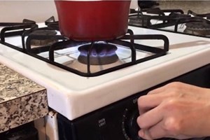 ລາ​ຄາ​ພະ​ລັງ​ງານ​ຂອງອັງກິດເພີ່ມສູງ​ຂຶ້ນ ເຮັດໃຫ້ປະຊາຊົນປະເຊີນກັບວິກິດການຮ້າຍແຮງ