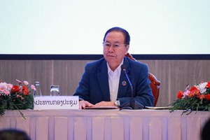 ທາບທາມຄໍາເຫັນໃສ່ຮ່າງລັດຖະທໍາມະນູນ ຢູ່ຂັ້ນທ້ອງຖິ່ນ