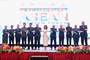 ຄະນະຜູ້ແທນລາວ ເຂົ້າຮ່ວມງານມະຫະກຳທ່ອງທ່ຽວອາຊຽນ 2025