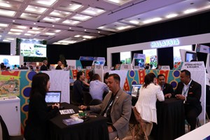 ບໍລິສັດທ່ອງທ່ຽວດີລັກຊເວີທົວຮັກສາມາດຕະຖານໃຫ້ຢູ່ໃນລະດັບທີ່ໜ້າພໍໃຈຂອງນັກທ່ອງທ່ຽວໃນທຸກດ້ານ