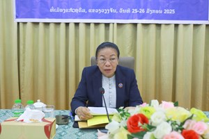 ທ່ານນາງສູນທອນໄຊຍະຈັກໂອ້ລົມຕໍ່ກອງປະຊຸມສະຫຼຸບວຽກງານປະຈຳປີຂອງ ຄລສ