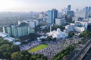 ອິນ​ໂດ​ເນ​ເຊຍ​ວາງເປົ້າໝາຍ​ດຶງ​ດູດ​ການ​ລົງ​ທຶນ​815 ຕື້​ໂດ​ລາ​ເພື່ອ​ຊຸກ​ຍູ້ GDP