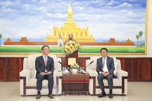 ຮັກສາການຫົວໜ້າ ຄຕພຕ້ອນຮັບ ເອກອັກຄະລັດຖະທູດສເກົາຫຼີ