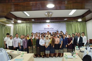 ໃຫ້ຄວາມຮູ້ການແຈ້ງເຕືອນໄພລ່ວງໜ້າໃນຊຸມຊົນ