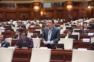 ສສຊ ​ປະ​ກອບ​ຄຳ​ເຫັນ​ໃສ່ ຮ່າງກົດໝາຍວ່າດ້ວຍພະນັກງານ-ລັດຖະກອນ ສະ​ບັບ​ປັບ​ປຸງ