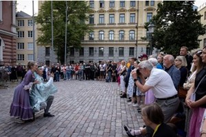 ແຟງລັງ ຄອງແຊັມປະເທດທີ່ມີຄວາມສຸກທີ່ສຸດໃນໂລກ 8 ປີຕິດຕໍ່ກັນ