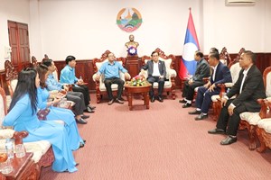 ສະຫະພັນແຮງງານແຂວງກວາງນາມ ເຂົ້າພົບປະ ເຈົ້າແຂວງເຊກອງ