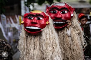 ຄວາມເປັນມາຂອງປູ່ເຍີຍ່າເຍີ