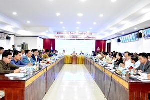 ຫຼາຍພາກສ່ວນ ຮັບຟັງການປະເມີນປະຕິບັດກົດໝາຍວ່າດ້ວຍລັດຖະບານ ທີ່ຕິດພັນກັບແຂວງສະຫວັນນະເຂດ ແລະ ແຂວງຄຳມ່ວນ