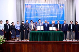 ເຊັນMOUໂຄງການພັດທະນາລະບົບຟາມທັນສະໄໝແບບປະສົມປະສານ