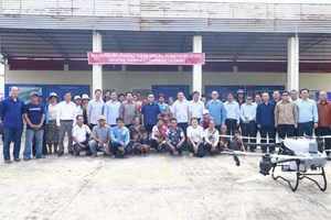 ປະທານສະພາແຫ່ງຊາດ ລົງຊຸກຍູ້ຕິດຕາມວຽກງານ ການສຶກສາຄົ້ນຄວ້າພັດທະນາແນວພັນ