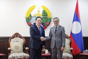 ລັດຖະມົນຕີ ກະຊວງການຕ່າງປະເທດ ຕ້ອນຮັບການເຂົ້າຢ້ຽມອຳລາຂອງ ທູດມົງໂກລີ